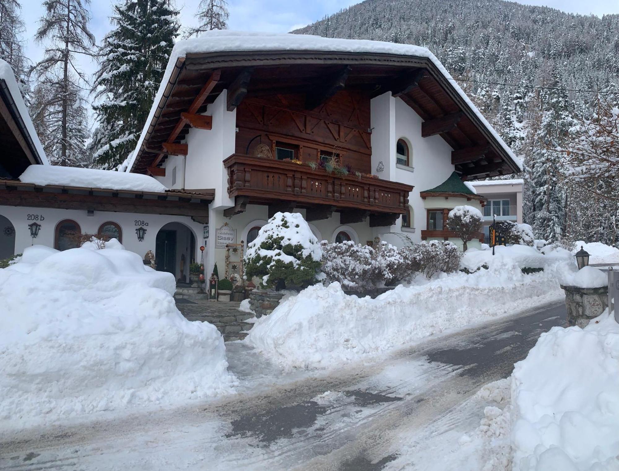 Gaestehaus Sissy Langenfeld Exterior photo
